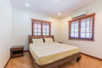 Orchid Paradise Homes OPV02 pool villa near city Hua Hin