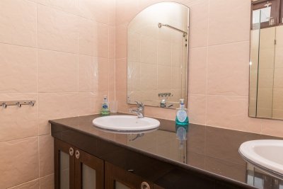 Orchid Paradise Homes OPV05 pool villa near city Hua Hin