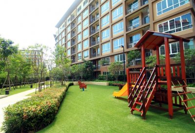 Cha-am, Baan Thew Lom beach