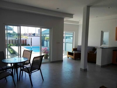 Brand new pool villa in Cha-Am near hospital ready to move in