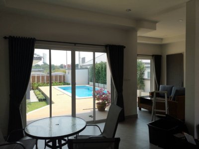Brand new pool villa in Cha-Am near hospital ready to move in