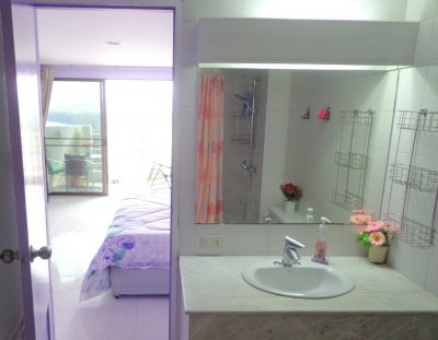Hua Hin Condo Blue wave Takiab beach