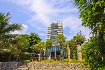 Blue Wave Hua Hin Apartment at Khao Takiab Beach