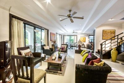 Luxury pool villa South Hua Hin 4 Bedrooms 350 sqm