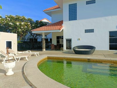 SOLD Bargain Big pool villa 4 bed near Palm Hills north Hua Hin