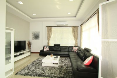Large villa 200 sqm close to downtown Hua Hin