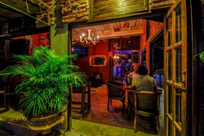 Close to Beach Popular Bar Restaurant in Khao Takiab Hua Hin