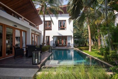 Pranburi/Hua Hin privat pool villa pak nam pran 330 kvm vid stranden