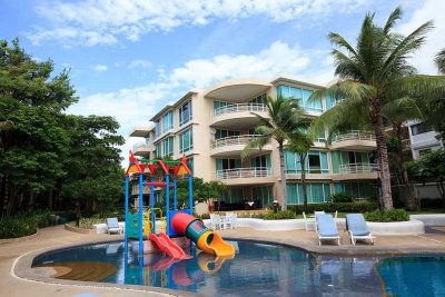 Hua Hin Baan Sanploen in the city at the beach