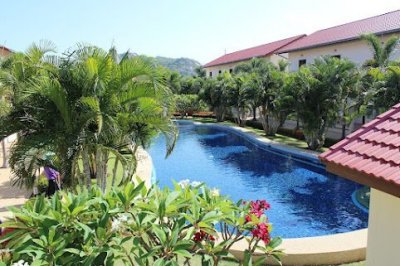 Baan Emma nice townhouse soi 94 in Hua Hin