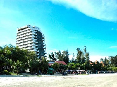 Blue Wave Hua Hin Apartment at Khao Takiab Beach
