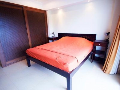 Hua Hin Blue Wave 100 sqm apartment suite Khao Takiab Beach