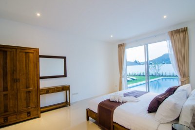 Falcon Hill pool villa 217 sqm downtown Hua Hin soi 102