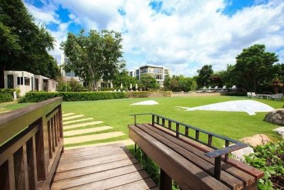 Beautifully Landscaped 3 Bed Beachfront Condo Hua Hin