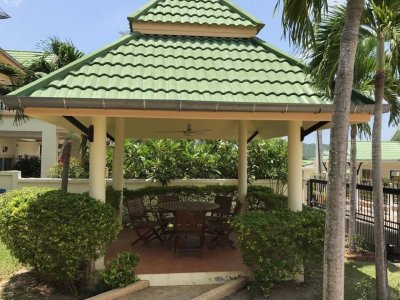 Large pool villa near black mountain golf club