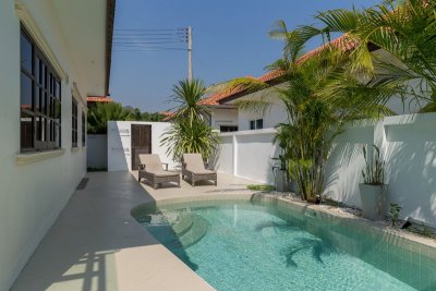 Orchid Paradise Homes OPV05 pool villa near city Hua Hin