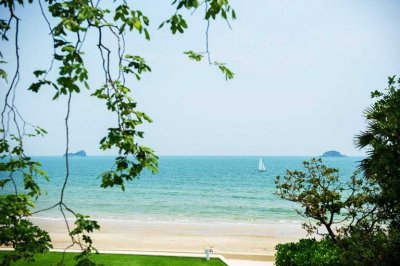 Hua Hin Chelona Khao Tao at the beach