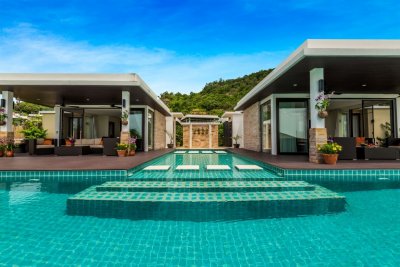 The Spirit 2 Fantastic Pool Villas with 5 Bedrooms & Sea Views & Very Large Infinity Edge Pool