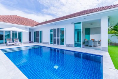 WHITESTONE VILLAS : Good Quality 3 Bed Pool Villa Hua Hin