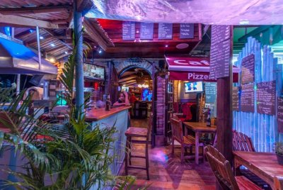 Close to Beach Popular Bar Restaurant in Khao Takiab Hua Hin
