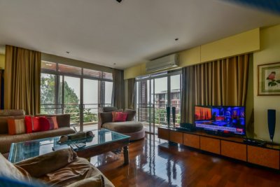 Amazing Beachfront 2 Bed Condo Hua Hin