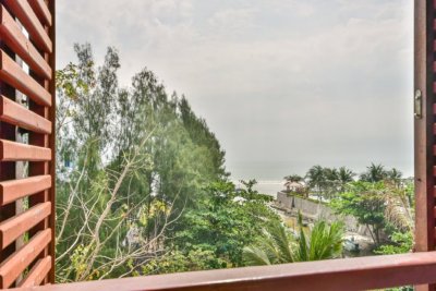 Amazing Beachfront 2 Bed Condo Hua Hin