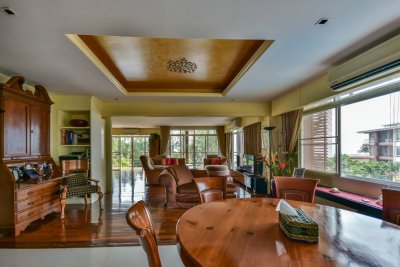 Amazing Beachfront 2 Bed Condo Hua Hin