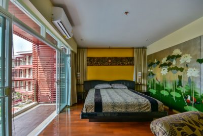 Amazing Beachfront 2 Bed Condo Hua Hin