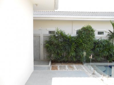 The Lees Hua Hin big pool villa 280 sqm soi 88