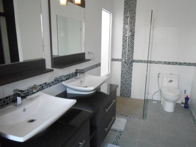 The Lees Hua Hin big pool villa 280 sqm soi 88