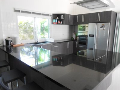 The Lees Hua Hin big pool villa 280 sqm soi 88