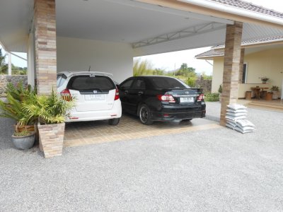 Hua Hin great property with large swimming pool