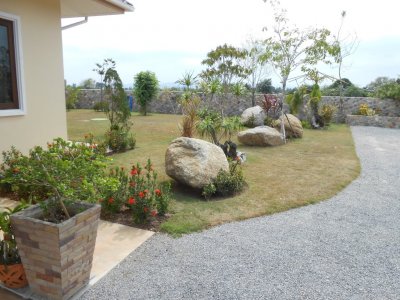 Hua Hin great property with large swimming pool