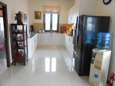 Hua Hin great property with large swimming pool