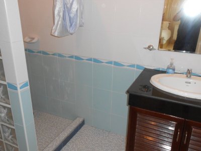 Large pool villa soi 6 Hua Hin near city