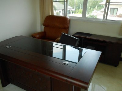 Large pool villa soi 6 Hua Hin near city