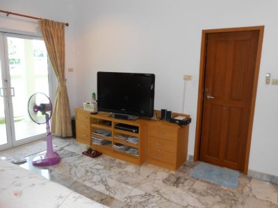 Beautiful village pool villa 240 sqm north Hua Hin10 minutes city