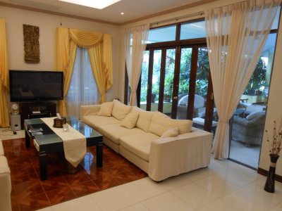 Palm Hills exklusive pool villa 350 kvm Thailand