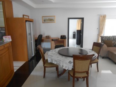 Large pool villa at 112 Soi Hua Hin
