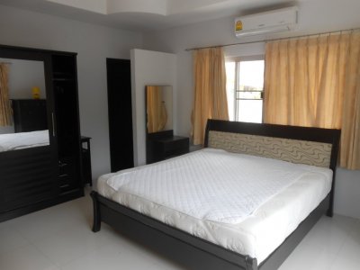 Large pool villa at 112 Soi Hua Hin