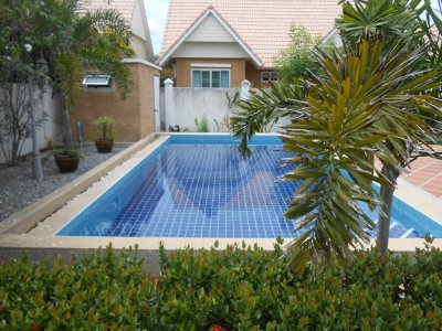 Large pool villa at 112 Soi Hua Hin