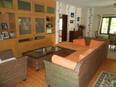 Stylish pool villa on soi 56 near downtown Hua Hin