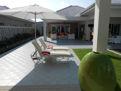 The Lees pool villa soi 88 near city Hua Hin