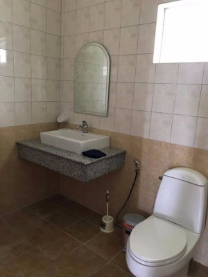 Large pool villa near black mountain golf club