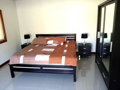 Big pool villa 4 bed room soi 70 near city Hua Hin