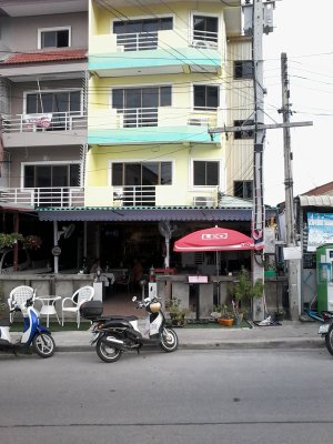 Restaurant with guest house soi 88 Hua Hin