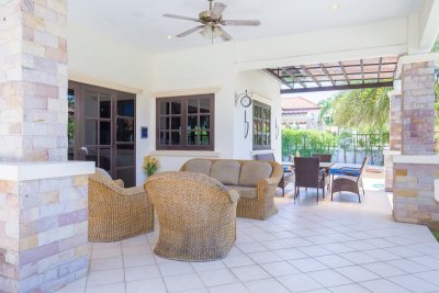 Orchid Paradise Homes OPV15 pool villa near city Hua Hin