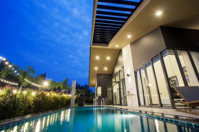 Sanctuary Lake Hua Hin Luxury brand new pool villas near to Banyan Golf Clubs soi 112