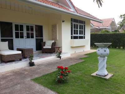 Chantha garden villa 140 sqm pool in area Cha-Am