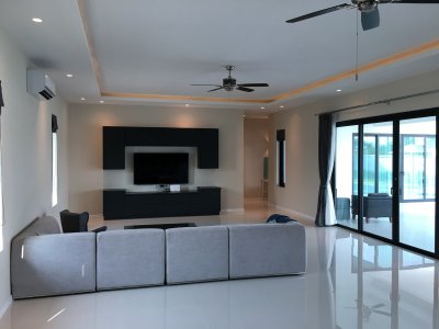 The Clouds Hua Hin luxury pool villa 6 bed 360 sqm